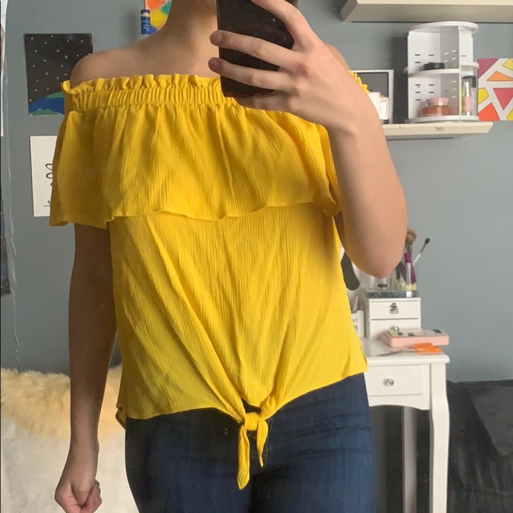 yellow blouse